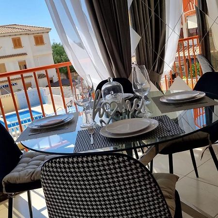 Sunny Apartament Near La Mata Beach تورّيفيِخا المظهر الخارجي الصورة