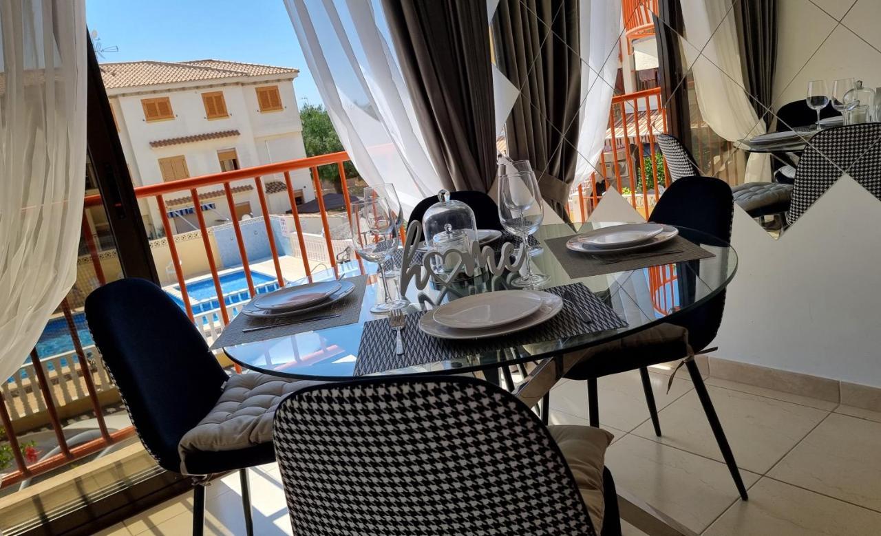 Sunny Apartament Near La Mata Beach تورّيفيِخا المظهر الخارجي الصورة