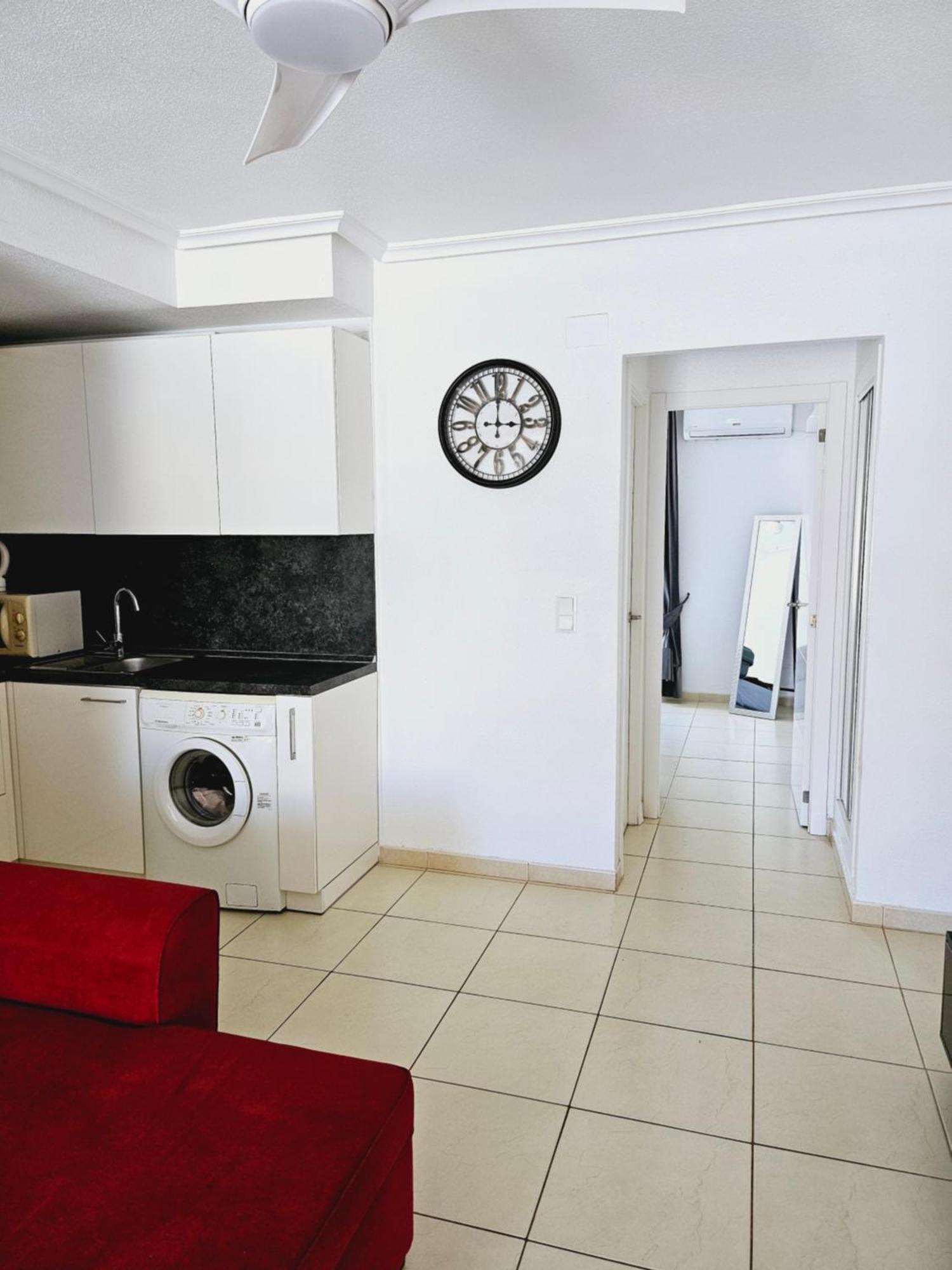 Sunny Apartament Near La Mata Beach تورّيفيِخا المظهر الخارجي الصورة