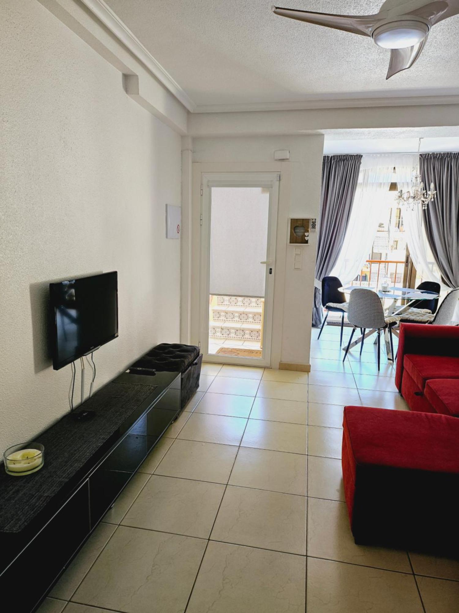 Sunny Apartament Near La Mata Beach تورّيفيِخا المظهر الخارجي الصورة